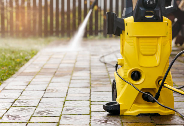 Best Pool Deck Cleaning  in Naples, FL